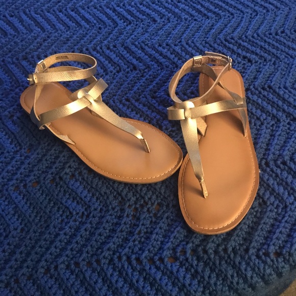 Sandals - Picture 2 of 5